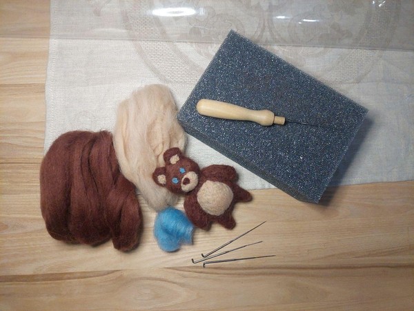 Мастер-класс «Игрушка в технике сухого валяния»