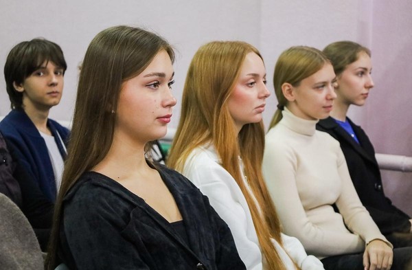 Урок мужества «Навеки в памяти героев имена. Генералам 1812 года посвящается...»