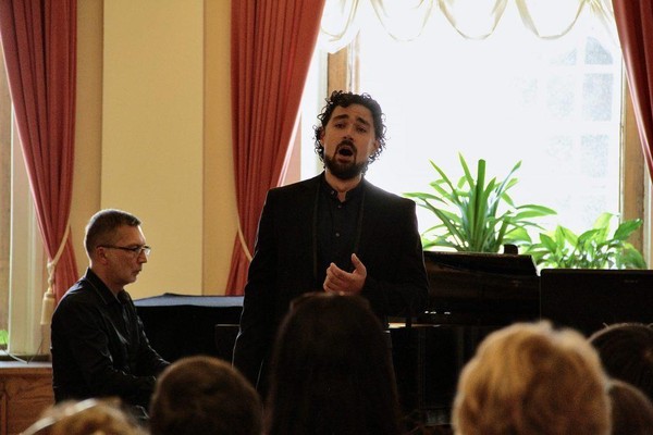 Музыкально-литературный салон, посвященный Дню Героев Отечества