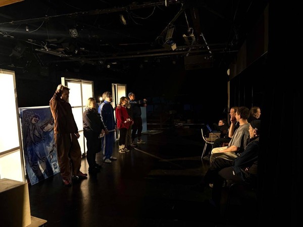 Совместные чтения: спектакль «Подарок для мамы»