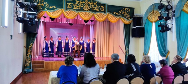 Фестиваль «Золотая пора ветеранов »