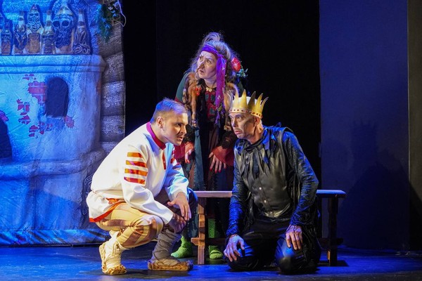 Как Кощей Бессмертный на Василисе женился