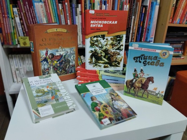 Инфом-досье «Жизнь, изложенная в рассказах»