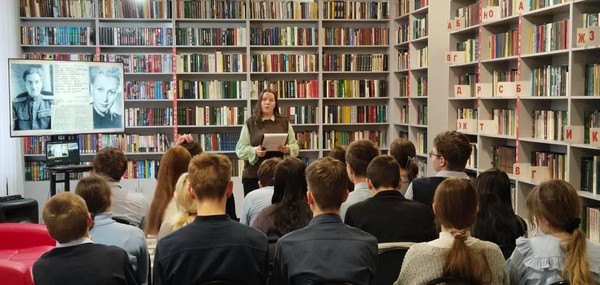 Героический портрет «И слава гордая Отечества сынам!»