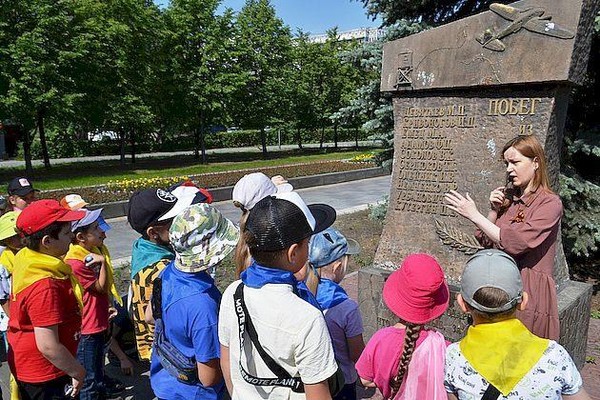 Интерактивная экскурсия по скверу имени маршала Г. К. Жукова