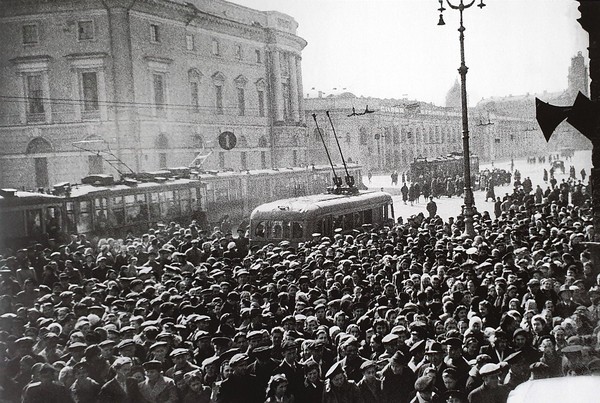 Вебинар «Библиотеки в помощь фронту и тылу в годы Великой Отечественной войны 1941–1945 гг.»