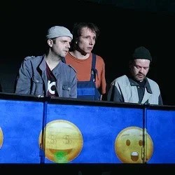 Я, как Алиса, устал удивляться