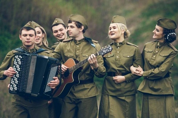 Литературно-музыкальный час «И о войне той песня рассказала»