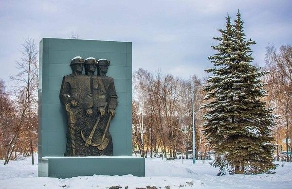 Программа «Мемориальные доски и памятники Великой Отечественной войны в Новокузнецке»