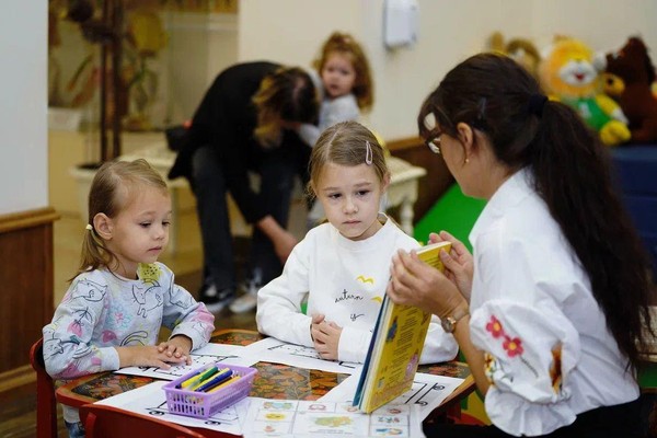 Инсталляция «Чудной Гоголь»