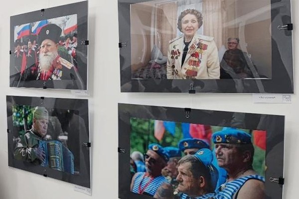 Вернисаж фотовыставки «Крым: в предыдущих сериях»