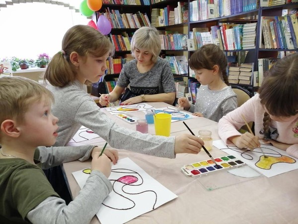 Творческое занятие «Синенький и желтенький»