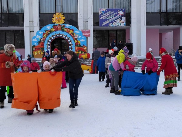 «Вкусная и блинная» игровая программа для многодетных семей города Ярославля»