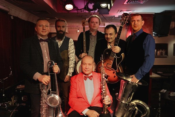 Джазовый бранч с Moscow Ragtime Band