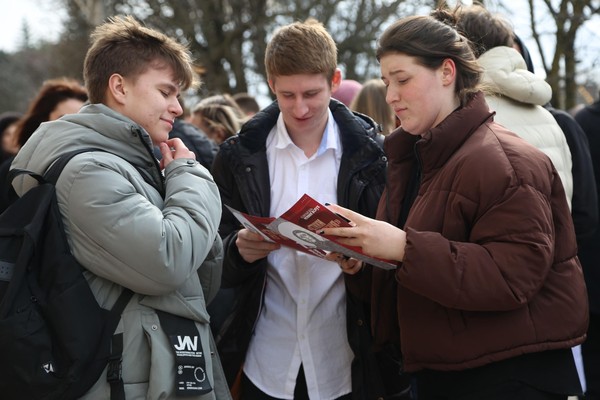 Выставка «И вновь душа поэзией полна»