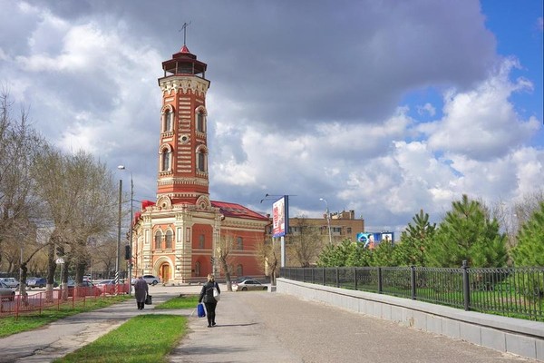 Пешеходная экскурсия «По городу и над ним»