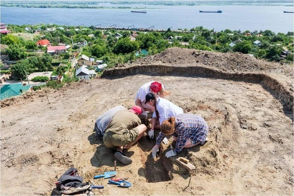 Занятия в археологическом кружке