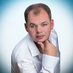 Алексей Брянцев