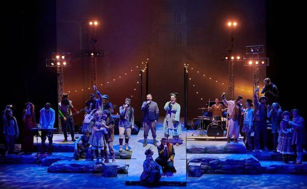 Спектакль «Концерт для острова с оркестром»