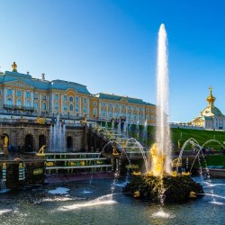 Петергоф на весь день: Большой дворец, фонтаны, малый дворец