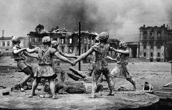 Выставка «Территория Победы. Военным фотографам посвящается»