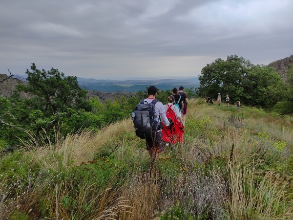 По каньонам Биртвиси из Тбилиси: треккинг к древней крепости в скалах