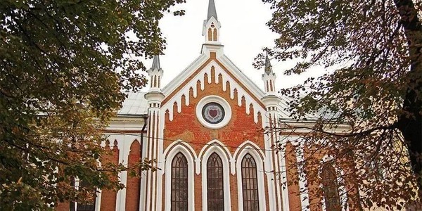 Отчетный хоровой концерт младших классов «Звучи победная весна»