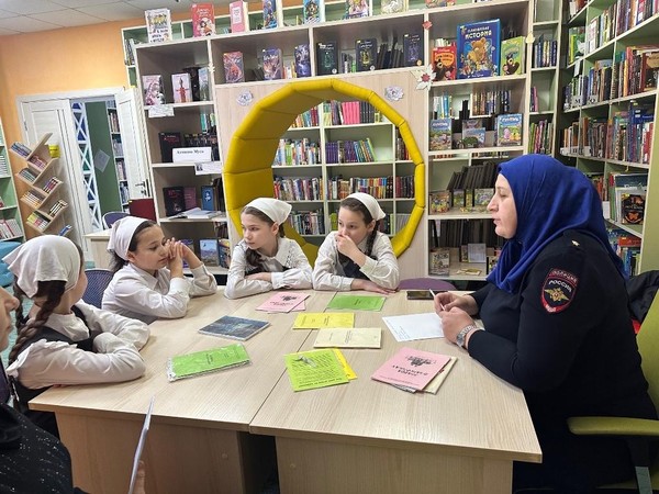 Правовой диалог «Права свои знай, обязанности не забывай»