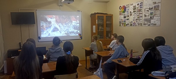Урок-лекция по истории искусства «Картины о войне. А.А. Дейнека «Оборона Севастополя»