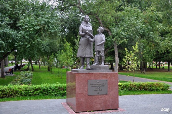 Концерт для ветеранов «Победы негасимый свет»