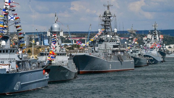 Видеосюжет «На страже покоя», посвящённый Дню Черноморского флота ВМФ России