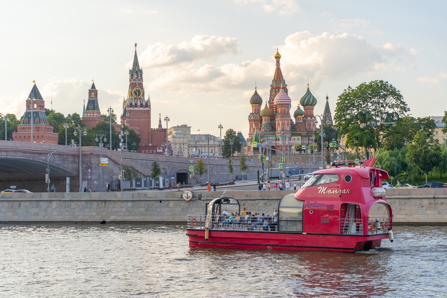 Прогулки по Москве-реке от Нескучного сада