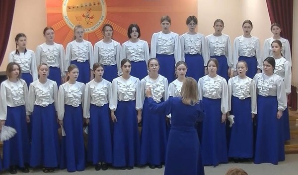 Концерт хора старших классов «Созвучие»