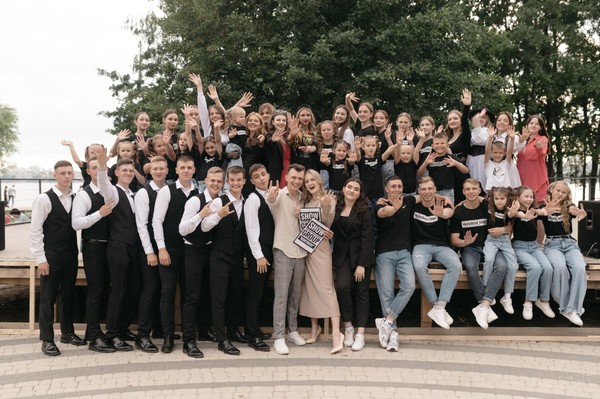 Концертная программа Образцового коллектива Шоу-группа «Континент» «Семейное время»