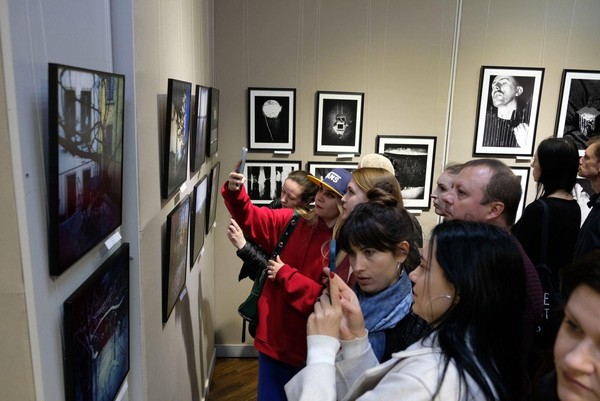 Выставка «35 лет Союзу фотохудожников России»
