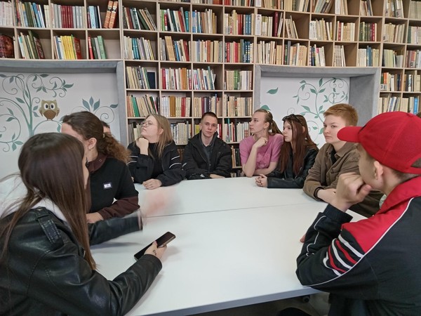 Литературная программа «Встречаемся в библиотеке»