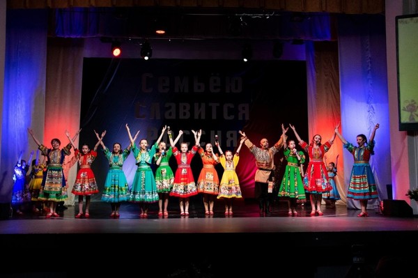 «Строки»