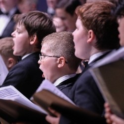 Хор мальчиков и юношей Cantus. Песни военных лет