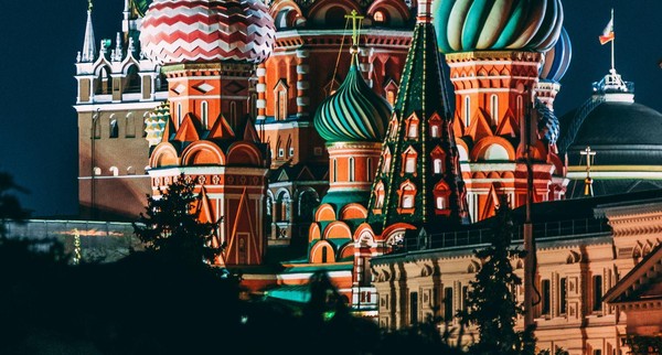 Мастер-класс «Рисование открытки «День России»