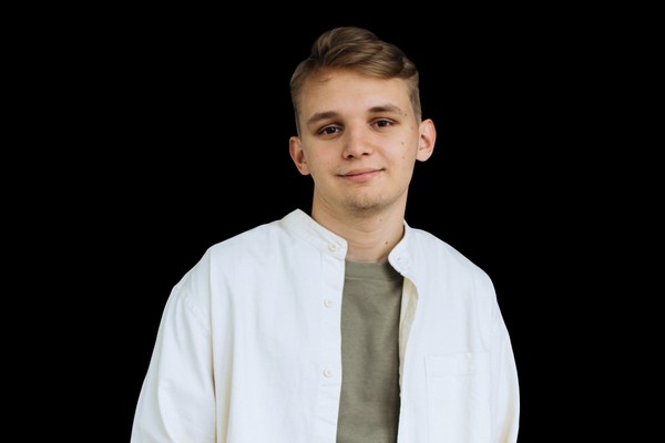 Кирилл Мазур