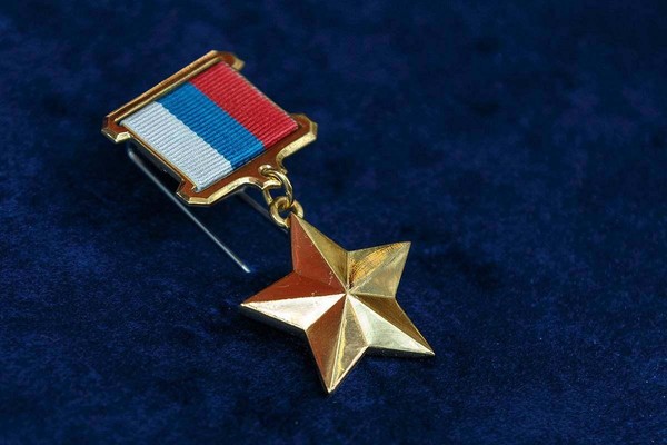 Мастер-класс «Героям России посвящается…» в технике силуэтного вырезания