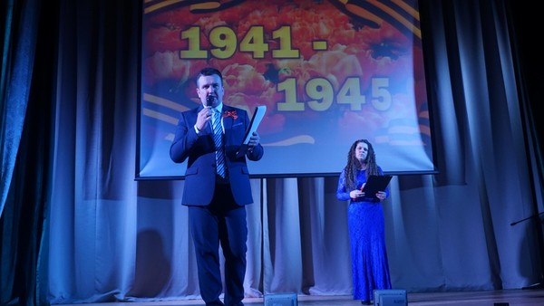 «В книжной памяти мгновения войны»