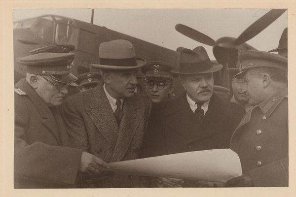 Выставка «Детали Крымской конференции в фотографиях из фондов Ливадийского дворца-музея»