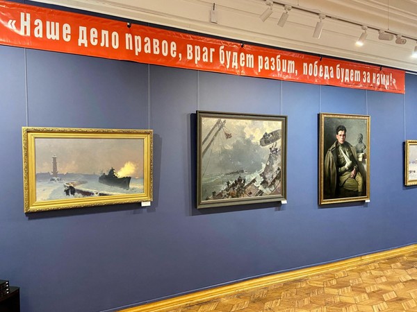 Обзорная экскурсия по выставке «Война. Победа. Память»