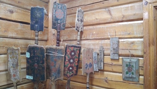 Выставка «Цветы лазоревые и птицы райские»