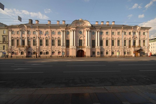 Экскурсия в Строгановский дворец