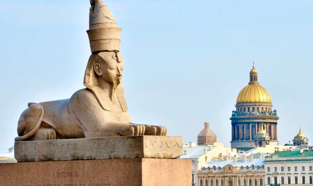 Молчаливые стражи Петербурга