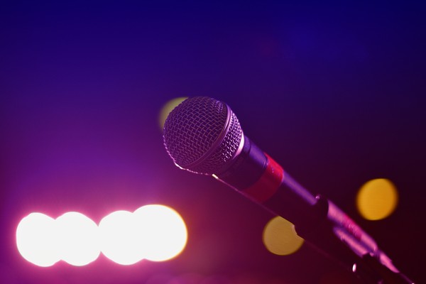 Stand-up импровизация: 2 микрофона