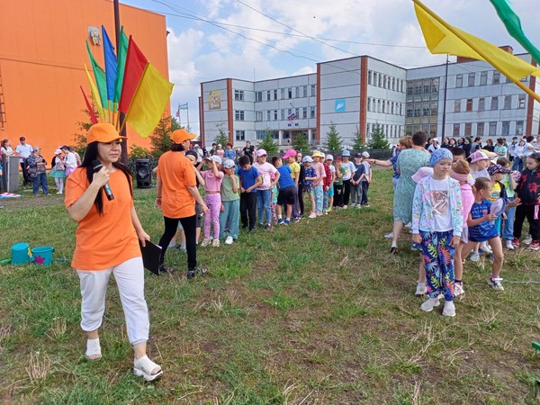 Познавательно-игровая программа «Детство–лучшая планета»