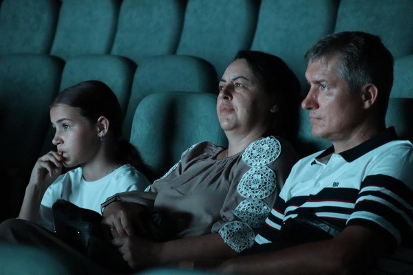 Показ фильмов «Шах и пат» и «Записка»